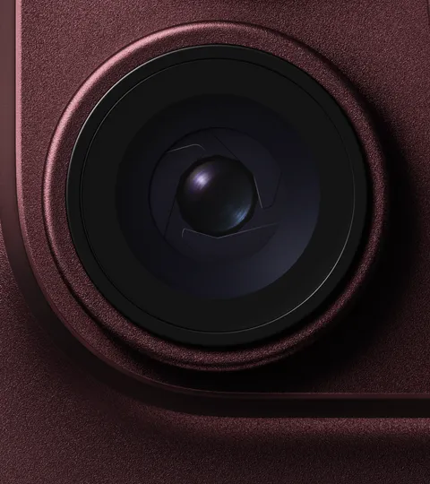 Main camera variable aperture lens featured on iPhone 18 Pro in Burgundy